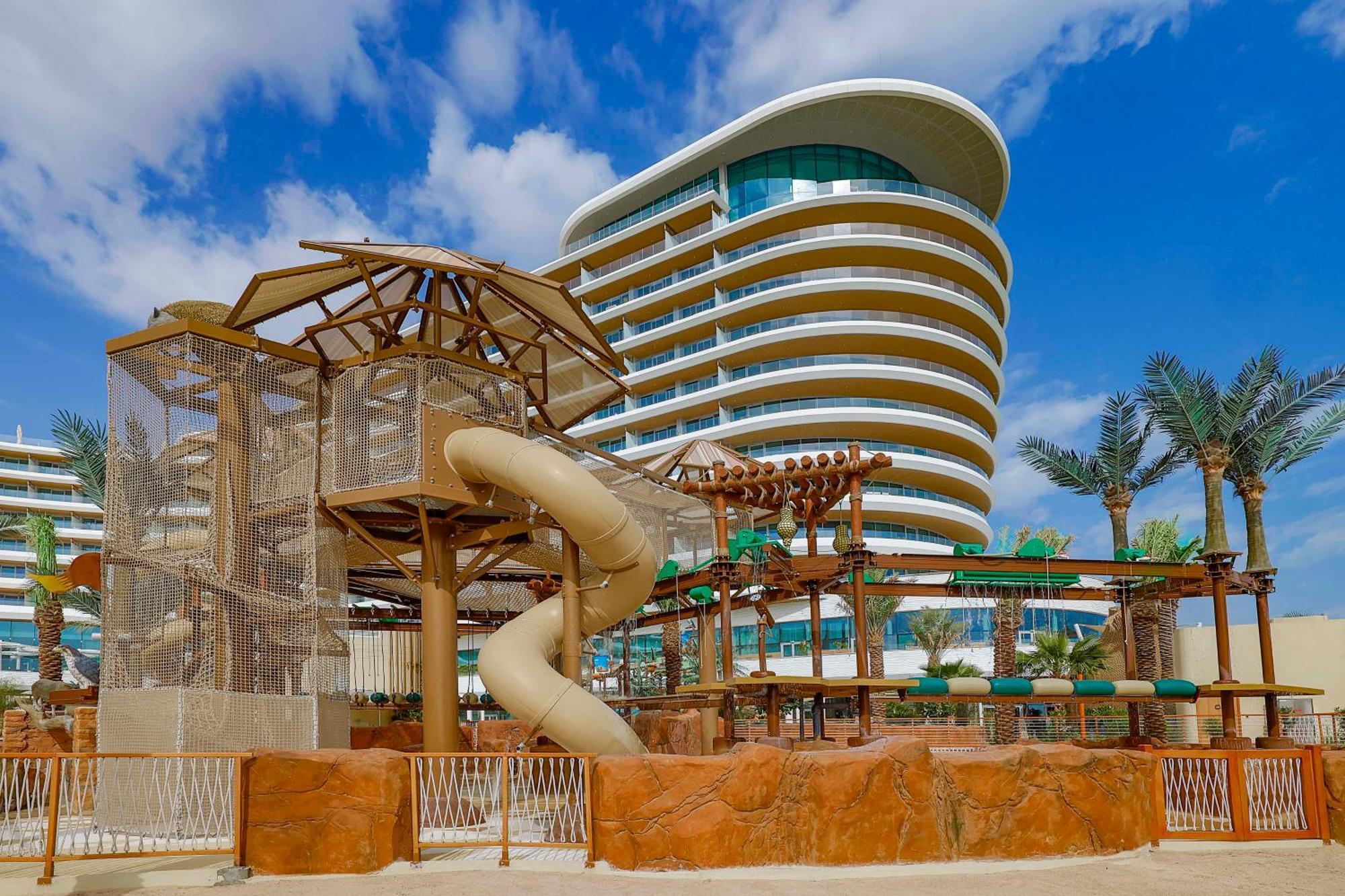 Waldorf Astoria Doha Lusail Bagian luar foto The Atlantis water park