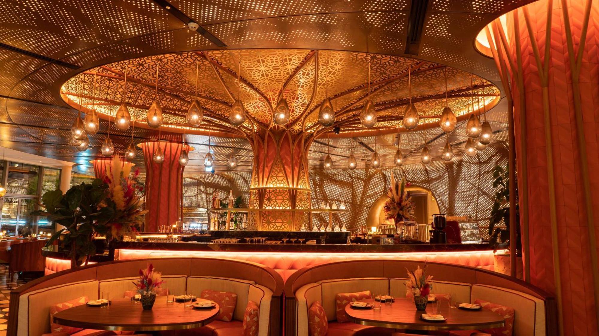 Waldorf Astoria Doha Lusail Bagian luar foto Interior of the restaurant