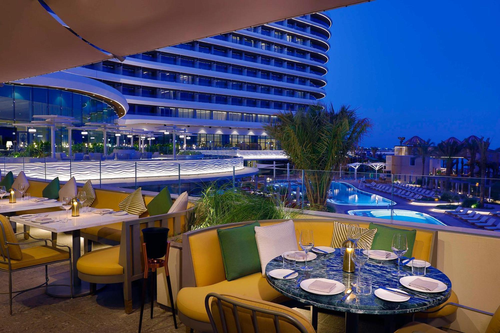 Waldorf Astoria Doha Lusail Bagian luar foto The Westin Dubai